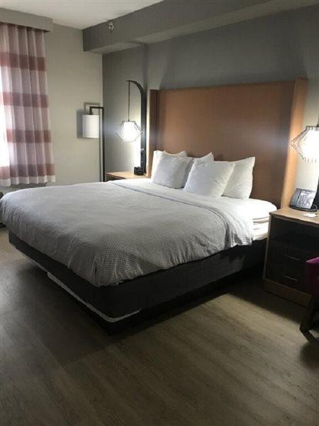 Serenitystay Hamilton Place Hotel 2*