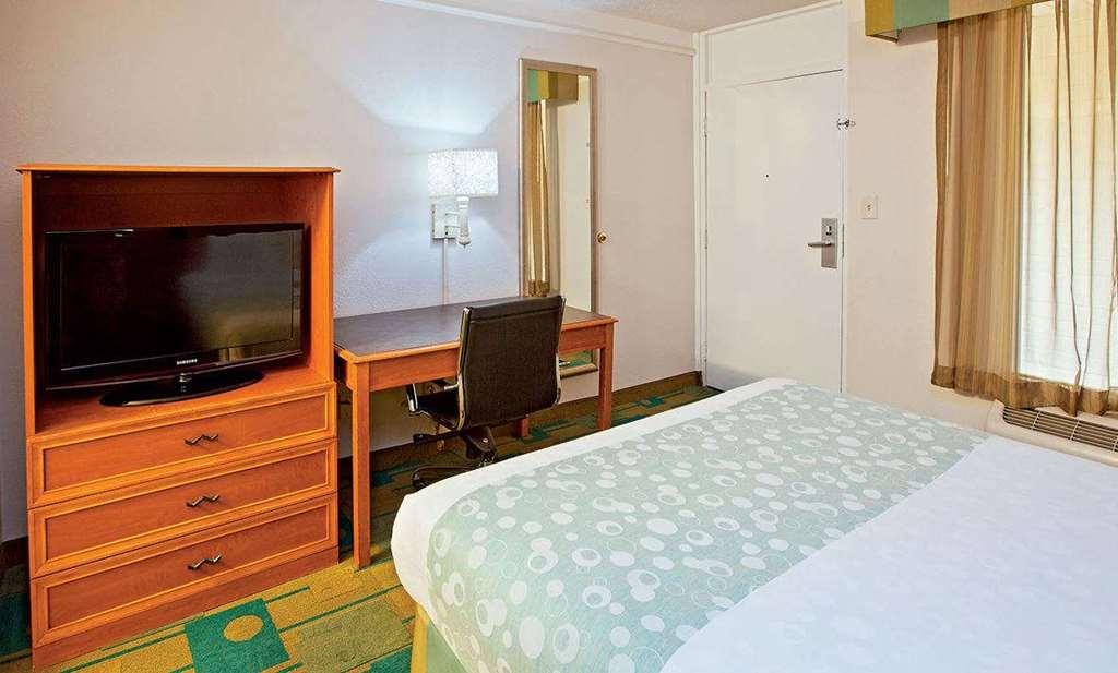 Serenitystay Hamilton Place Hotel